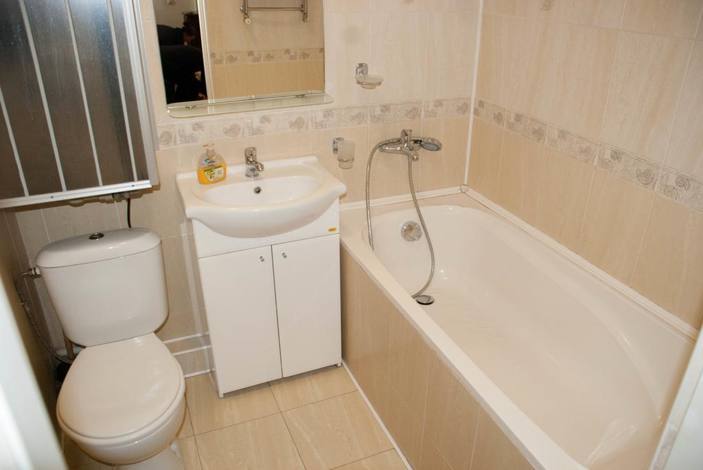 Apartment On Akademika Lazarenka 48A إلفيف المظهر الخارجي الصورة