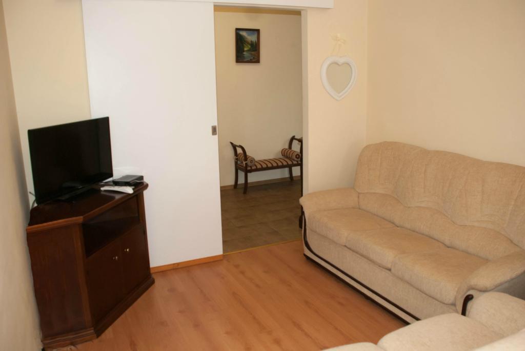 Apartment On Akademika Lazarenka 48A إلفيف المظهر الخارجي الصورة